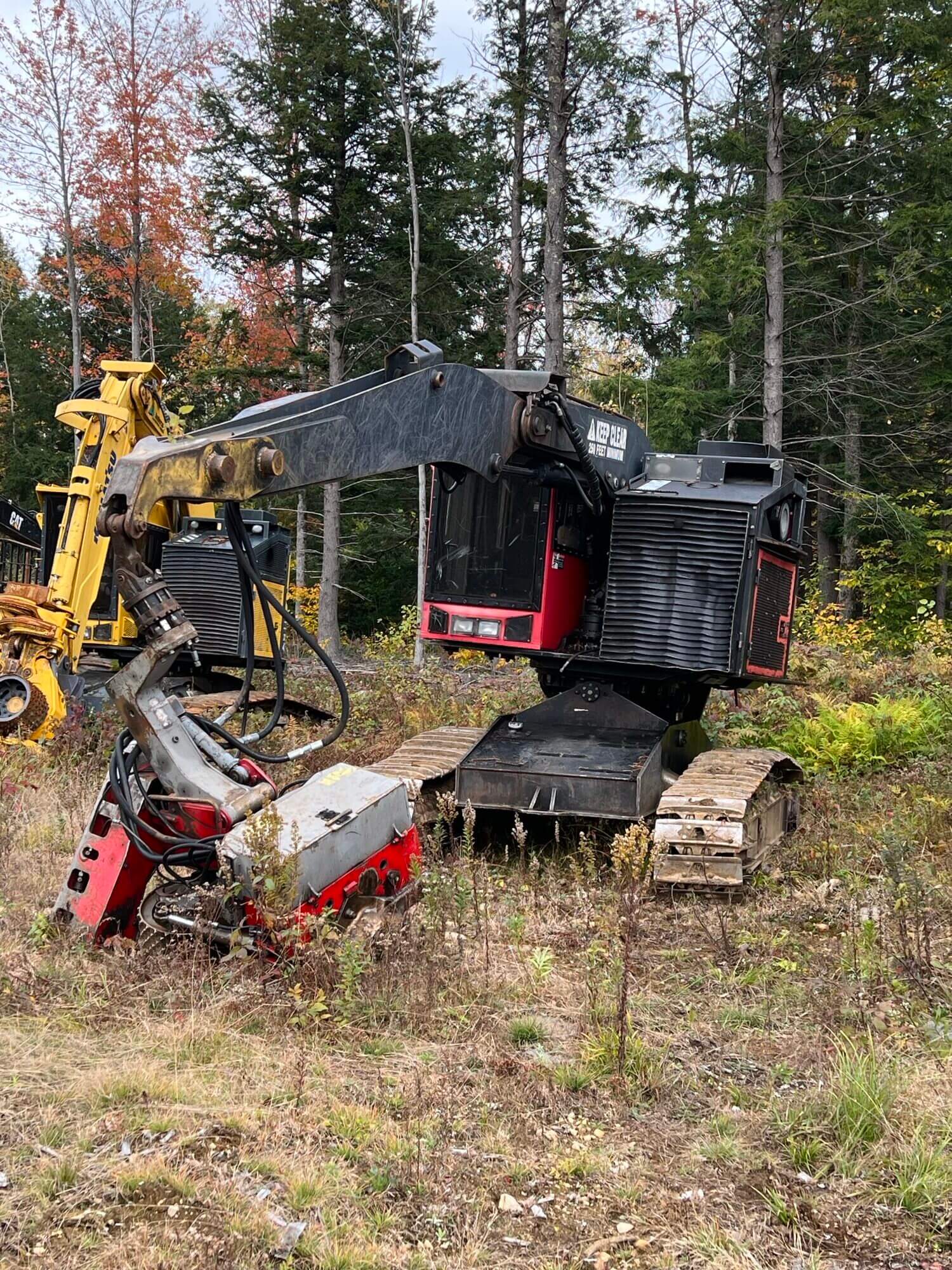 2005 Valmet Track Processor/ EX-Series model 425-EXL with unknown hours on the diesel motor. Mounted on the machine is a 2006 Lalmet Processor Head with bar saw. This has a self-leveling track undercarriage and electronic over hydraulic controls.